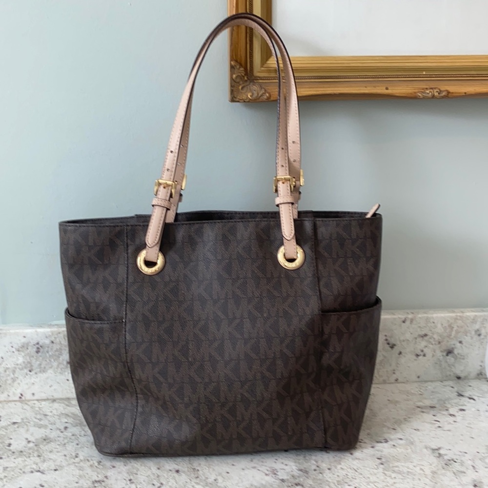 Michael Kors tote like new